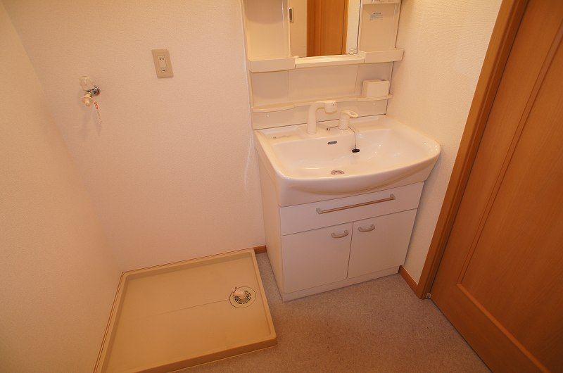 ��ʌ�����s�厚���s�̉Ƃ̃}���V�����̐��ʏ�