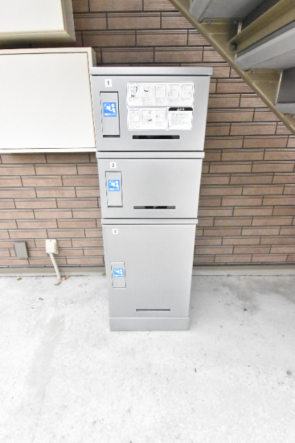 ��ʌ�����s�����J�{���P���ڂ̃A�p�[�g�̂��̑�