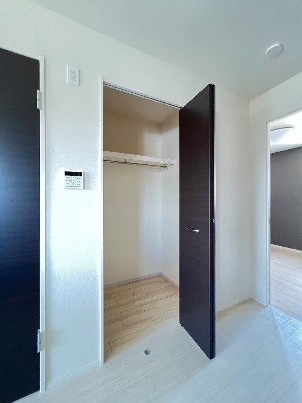 ��ʌ��������܎s�΋�厚����c�̃A�p�[�g�̎��[