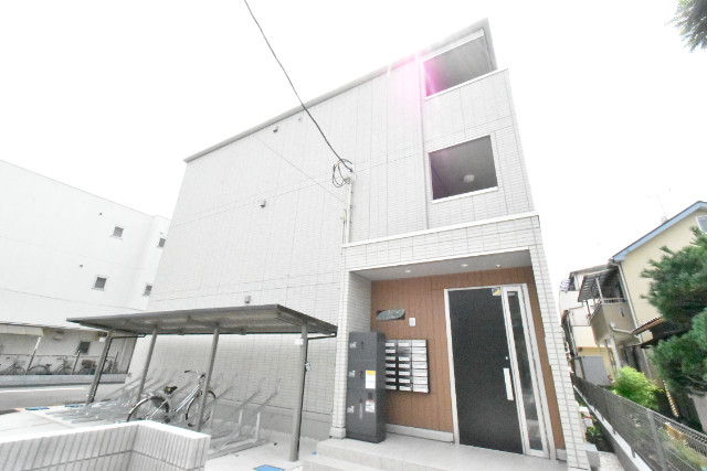 ��ʌ��z�J�s��z�J�P���ڂ̃A�p�[�g�̌����O��