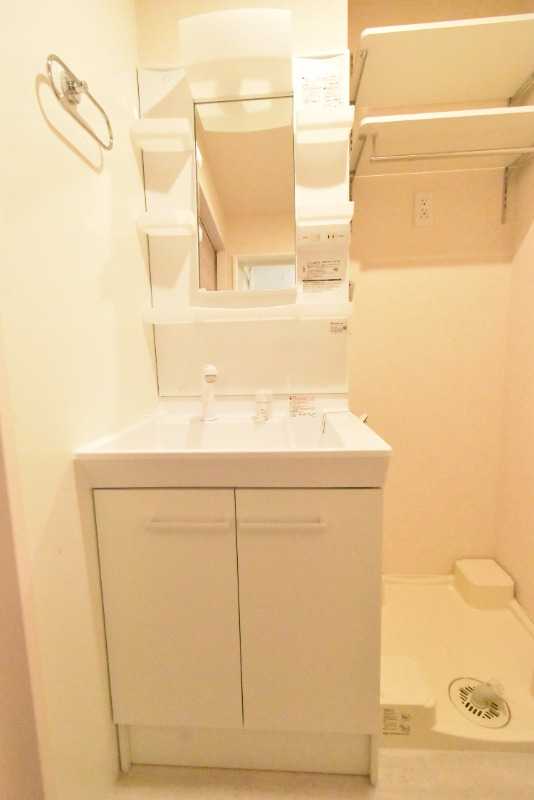 ��ʌ��z�J�s��z�J�P���ڂ̃A�p�[�g�̐��ʏ�