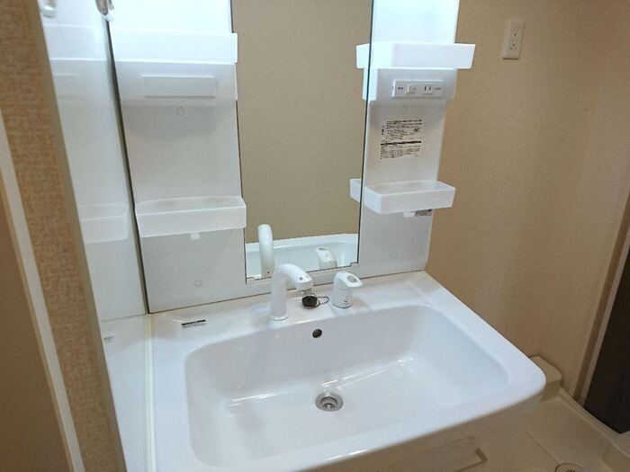 ��ʌ��z�J�s���C�N�^�E���Q���ڂ̃A�p�[�g�̐��ʏ�