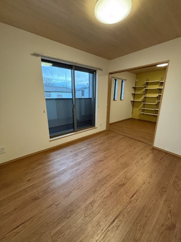 ��ʌ��������܎s��΋�钬�P���ڂ̃^�E���n�E�X�̂��̑������E�X�y�[�X