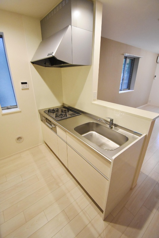 ��ʌ��������܎s��{����ؒ��S���ڂ̃}���V�����̃L�b�`��