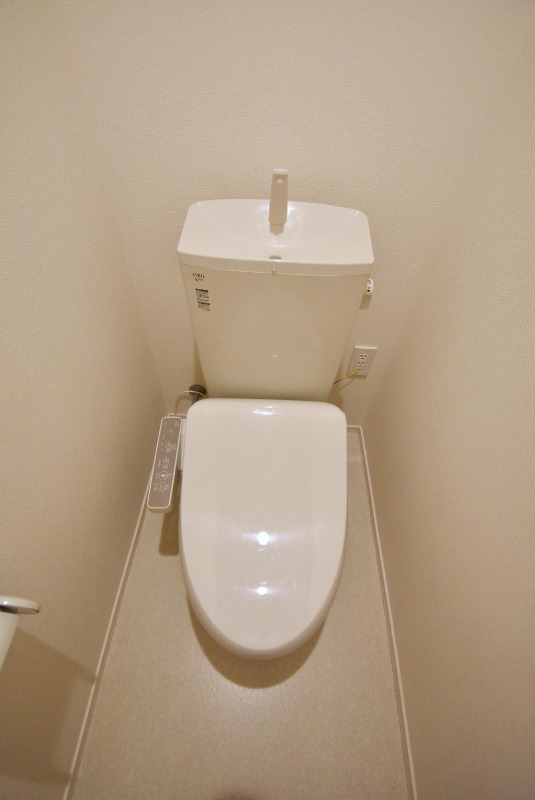 ��ʌ��������܎s��{����ؒ��S���ڂ̃}���V�����̃g�C��