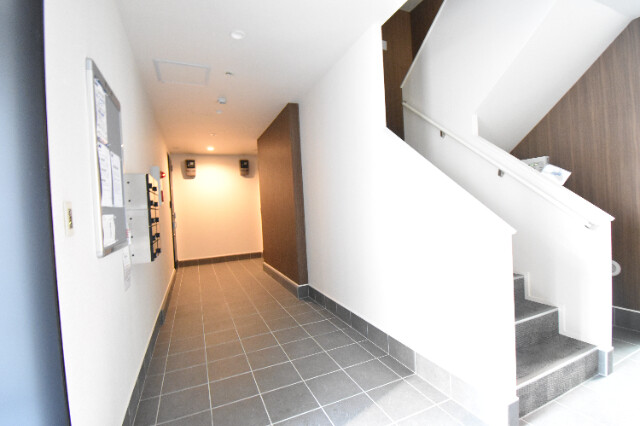 ��ʌ��������܎s��{����ؒ��S���ڂ̃}���V�����̃G���g�����X