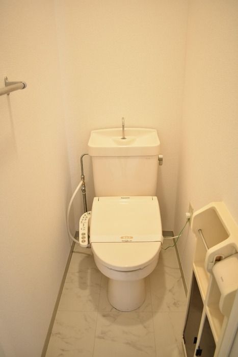 ��ʌ�����s�����Q���ڂ̃A�p�[�g�̃g�C��