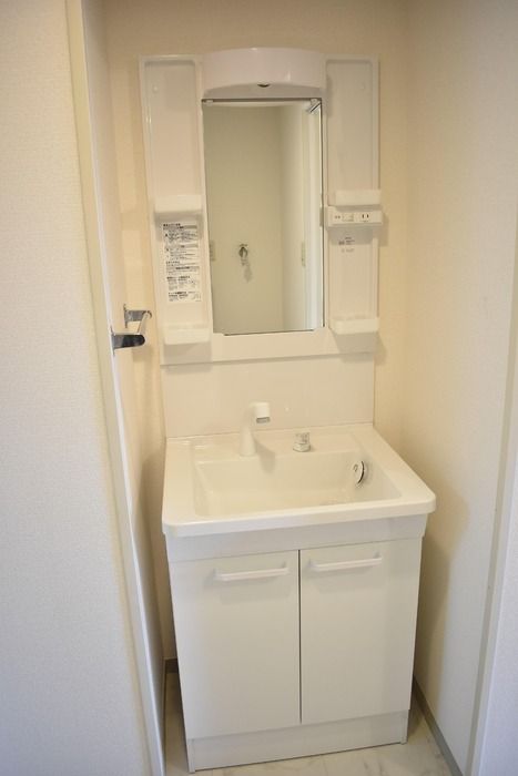 ��ʌ�����s�����Q���ڂ̃A�p�[�g�̐��ʏ�