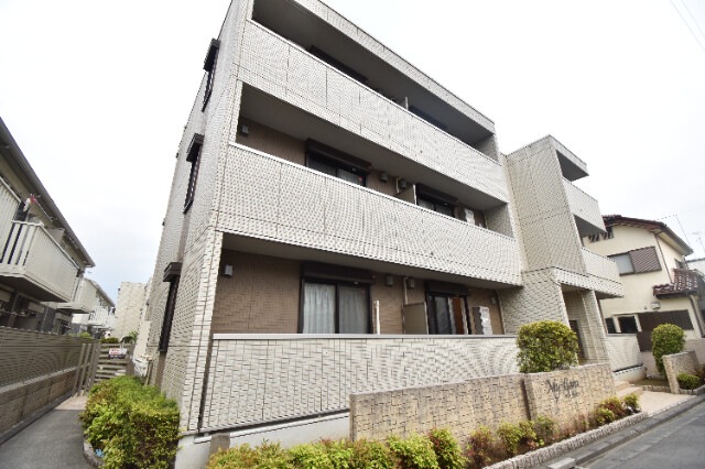 ��ʌ��������܎s��{��x�̓����R����58-1�̃A�p�[�g�̌����O��