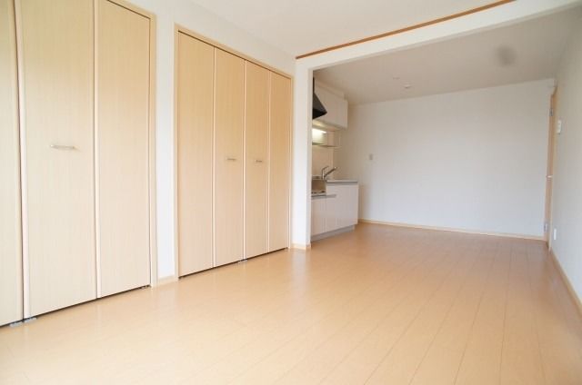 ��ʌ��������܎s�΋擌�Y�a�Q���ڂ̃}���V�����̋��ԁE���r���O