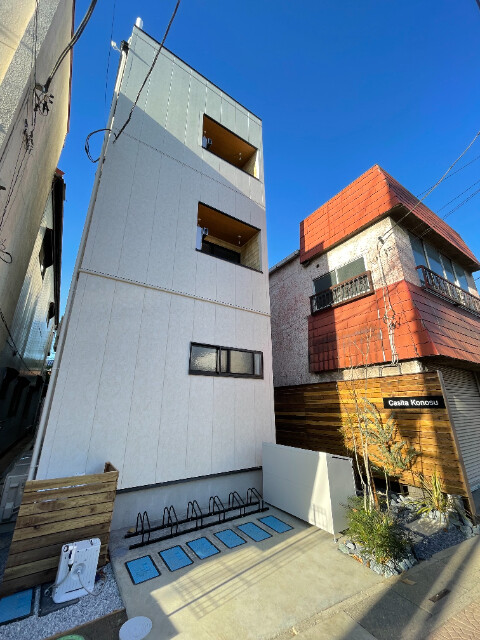 ��ʌ������s�{���U����3-21�̃A�p�[�g�̌����O��