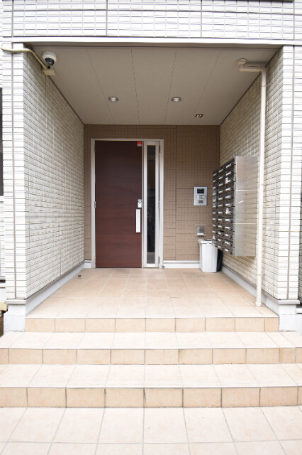 ��ʌ��������܎s��{��x�̓����R���ڂ̃A�p�[�g�̃G���g�����X