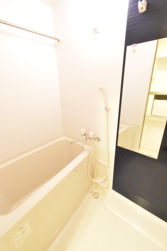 ��ʌ��z�J�s�ԎR�{���̃}���V�����̃o�X