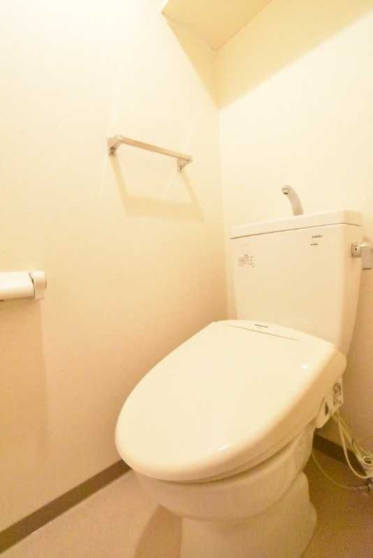 ��ʌ�����s�厚������̃}���V�����̃g�C��