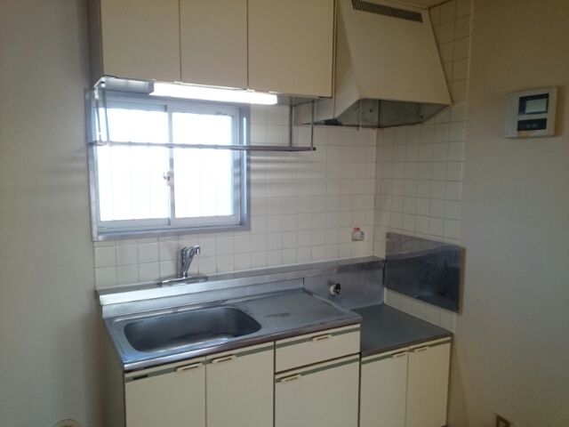 ��ʌ�����s�˒������̃A�p�[�g�̃L�b�`��