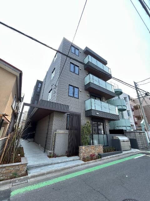 ��ʌ��������܎s�Y�a��j���J�R���ڂ̃}���V�����̌����O��