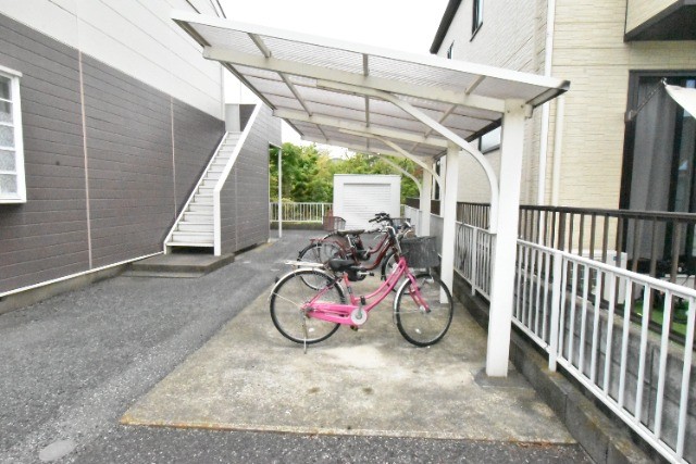 ��ʌ�����s�˒������̃A�p�[�g�̂��̑�