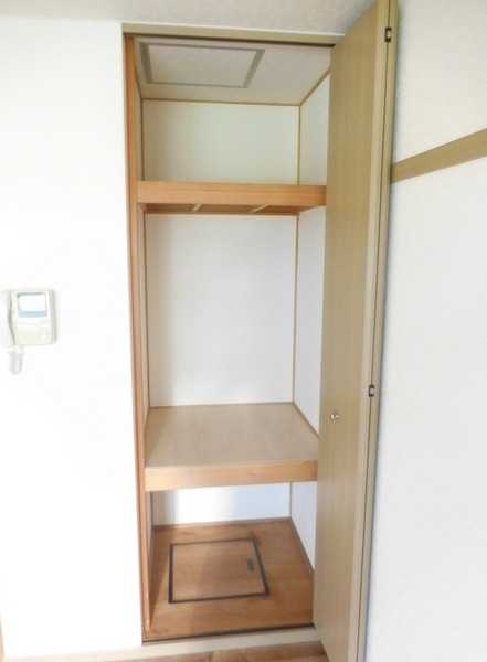 ��ʌ��������܎s�Y�a��j���J�S���ڂ̃A�p�[�g�̎��[