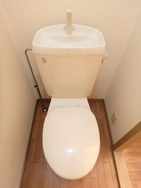 ��ʌ��������܎s��{����\���Q���ڂ̃A�p�[�g�̃g�C��