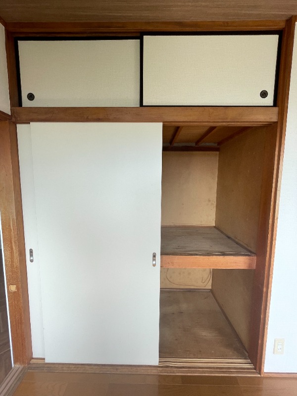 ��ʌ��������܎s��{��O���R���ڂ̃A�p�[�g�̎��[