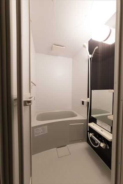 ��ʌ��������܎s��΋擌��΂R���ڂ̃A�p�[�g�̃o�X