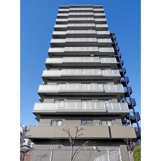 ��ʌ������s�����Q���ڂ̃}���V�����̌����O��