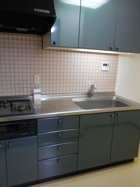 ��ʌ������s�����Q���ڂ̃}���V�����̃L�b�`��