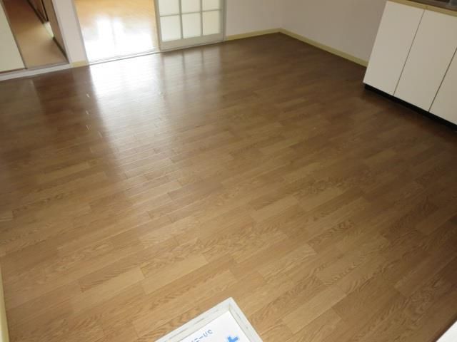 ��ʌ��������܎s��{��㏬���̃A�p�[�g�̋��ԁE���r���O