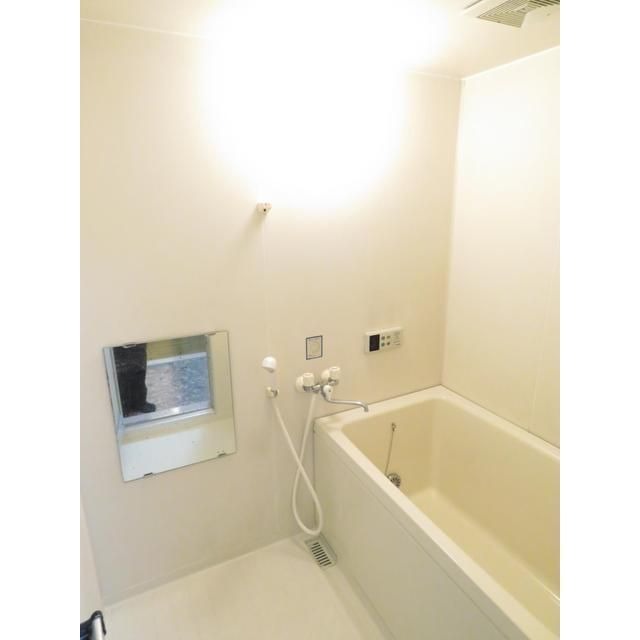 ��ʌ�����s�˒˂Q���ڂ̃}���V�����̃o�X