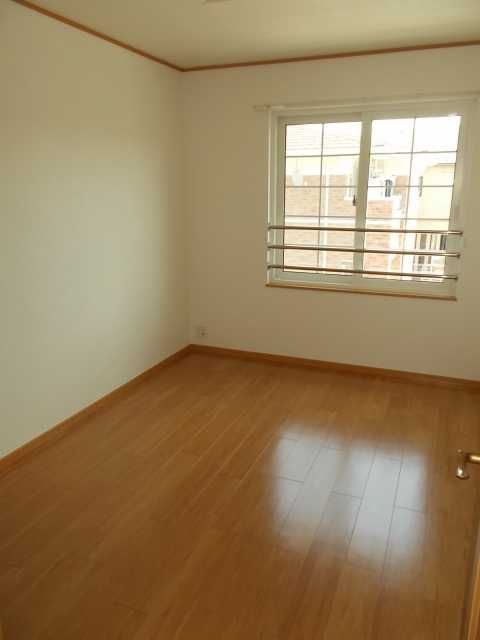 ��ʌ��k�����S�ɓޒ����P���ڂ̃A�p�[�g�̂��̑������E�X�y�[�X