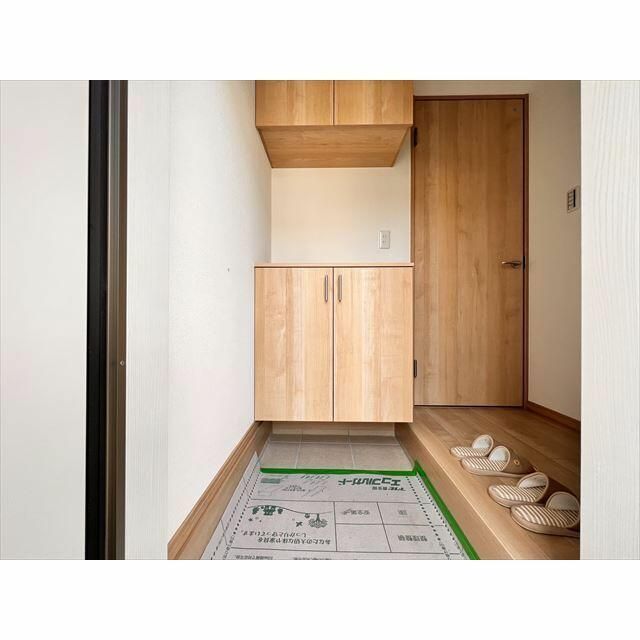 ��ʌ�����s�����Q���ڂ̃e���X�n�E�X�̌���