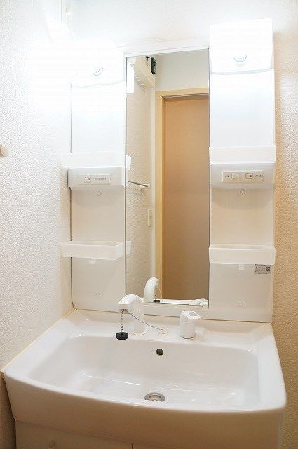 ��ʌ��������܎s�����擌��{�S���ڂ̃A�p�[�g�̐��ʏ�