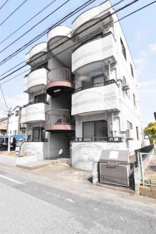 ��ʌ�����s�˒˂Q���ڂ̃}���V�����̌����O��