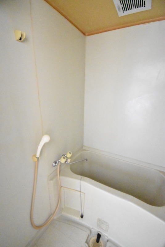 ��ʌ�����s�˒˂Q���ڂ̃}���V�����̃o�X