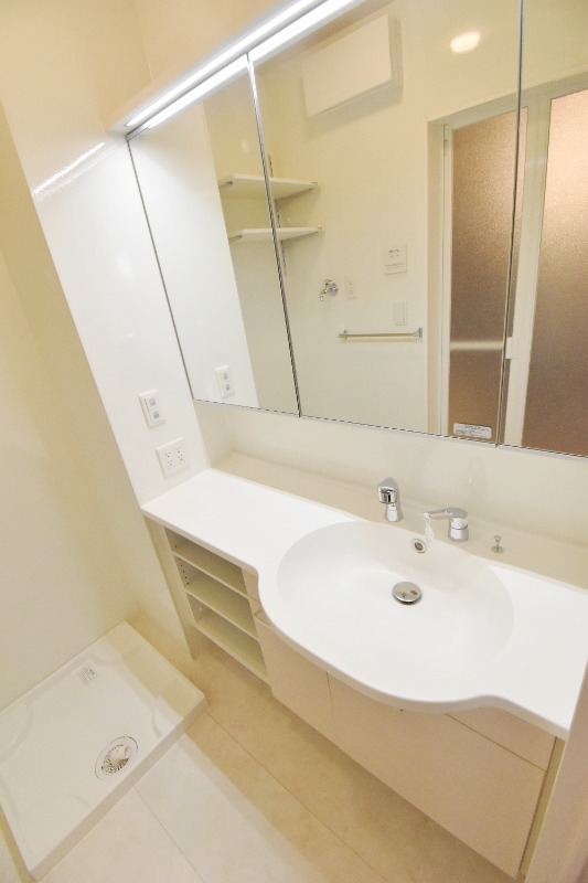 ��ʌ��������܎s��{��听���P���ڂ̃A�p�[�g�̐��ʏ�