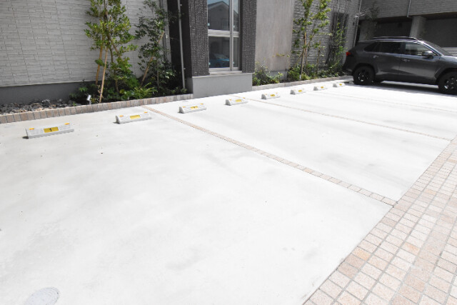 ��ʌ��������܎s�΋�����R���ڂ̃}���V�����̒��ԏ�