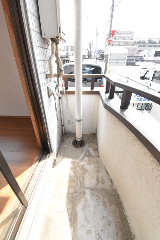 ��ʌ�����s�˒˂Q���ڂ̃}���V�����̃o���R�j�[