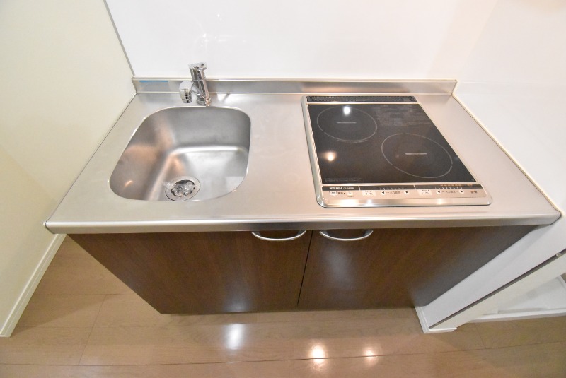 ��ʌ�����s���ԂP���ڂ̃A�p�[�g�̃L�b�`��