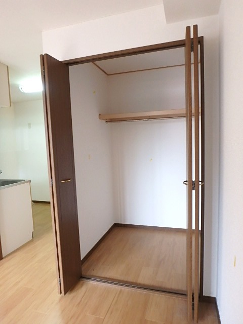 ��ʌ�����s�㒬�P���ڂ̃}���V�����̎��[