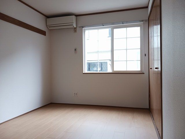 ��ʌ��t�����s��x�̃A�p�[�g�̂��̑������E�X�y�[�X