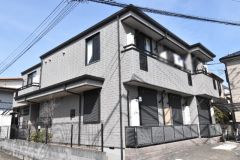 ��ʌ������s�X�쒬194-1�̃}���V�����̌����O��