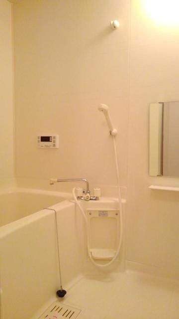 ��ʌ��t�����s��x�̃A�p�[�g�̃o�X