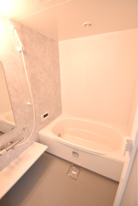 ��ʌ�����s������S���ڂ̃}���V�����̃o�X