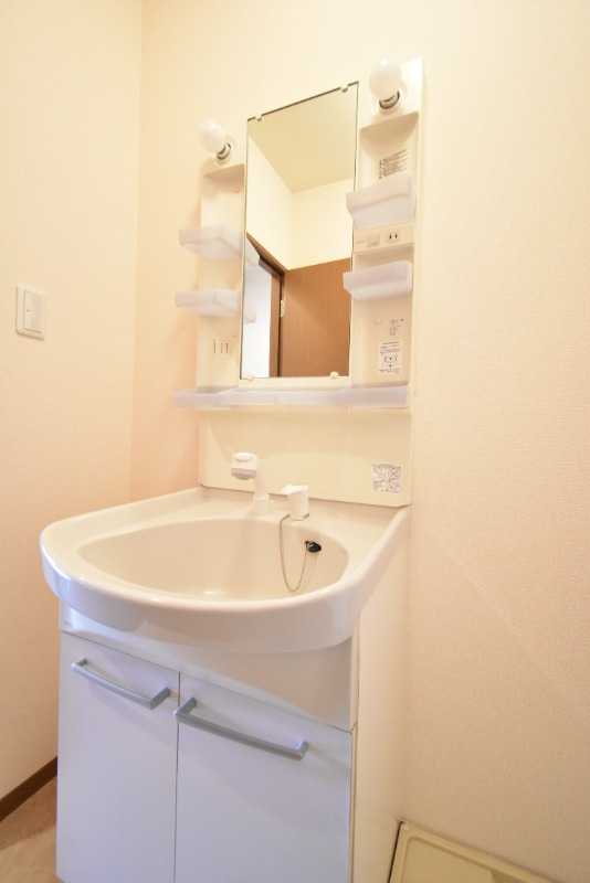 ��ʌ��������܎s���撆���Q���ڂ̃A�p�[�g�̐��ʏ�