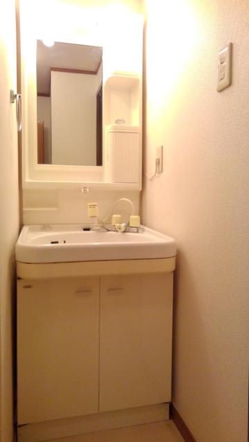 ��ʌ��t�����s��x�̃A�p�[�g�̐��ʏ�