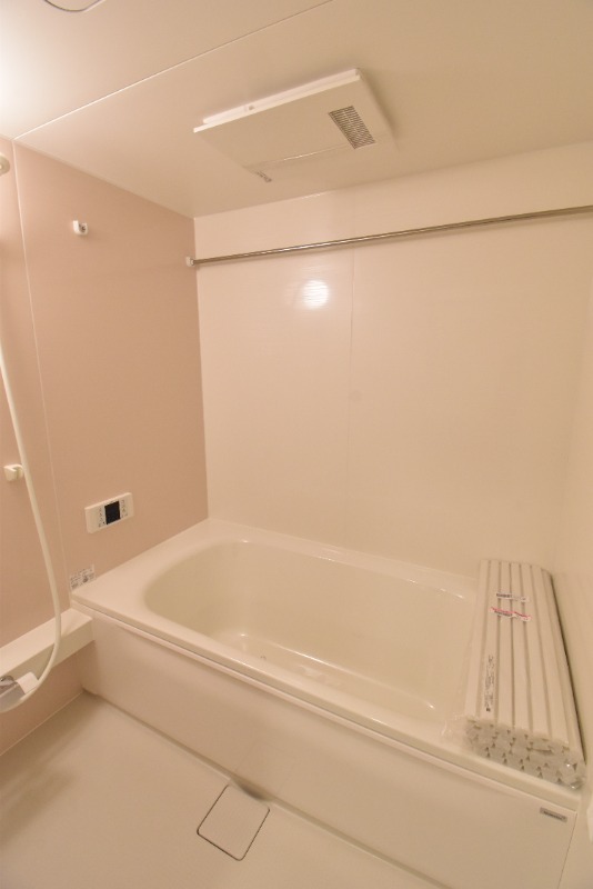 ��ʌ��������܎s��{��听���R���ڂ̃A�p�[�g�̃o�X