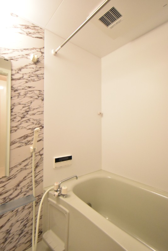 ��ʌ��������܎s������㗎���T���ڂ̃A�p�[�g�̃o�X