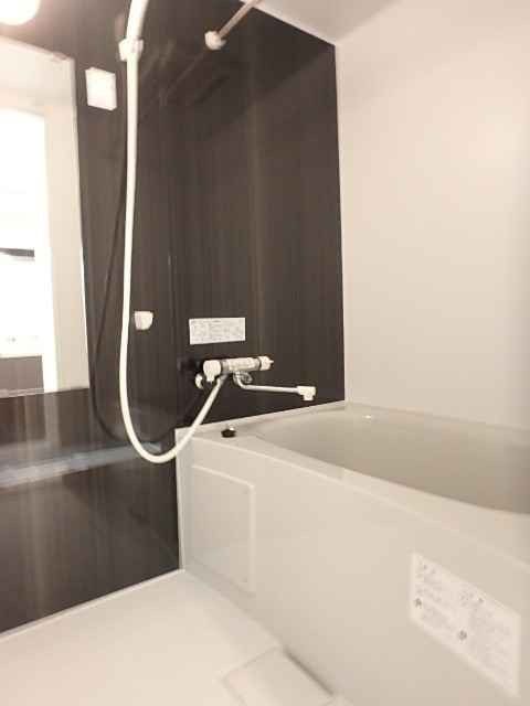 ��ʌ��������܎s��{����ؒ��Q���ڂ̃}���V�����̃o�X