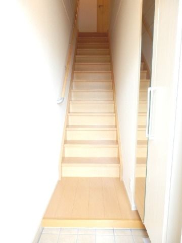 ��ʌ��z�J�s���C�N�^�E���V���ڂ̃A�p�[�g�̌���