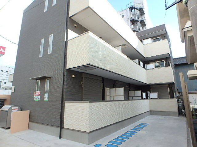 ��ʌ��������܎s��{����ؒ��Q���ڂ̃}���V�����̌����O��